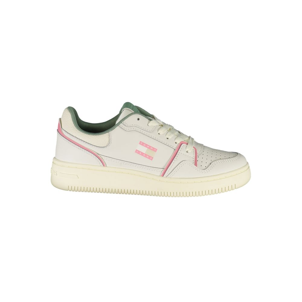 Tommy Hilfiger Bianco Donna sneaker with white polyurethane upper, casual lace-up design, and rubber sole.