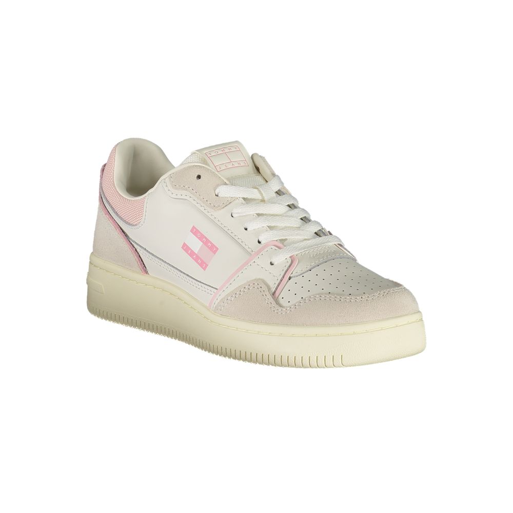 White Tommy Hilfiger women's sneaker made of polyurethane, featuring a sleek design and casual style.