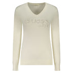 Guess Jeans women's long-sleeved T-shirt in white viscose fabric, featuring a casual and comfortable fit.