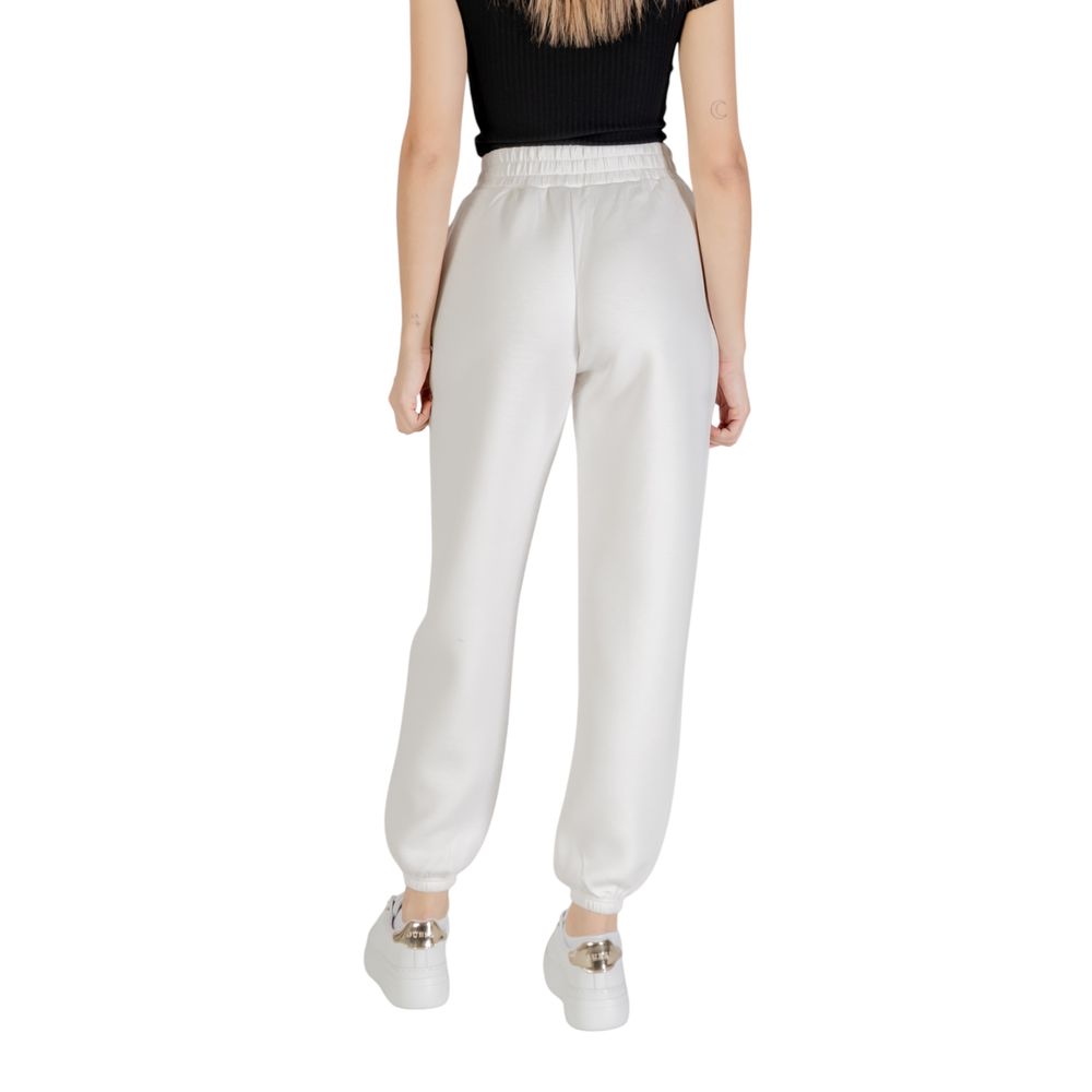 Guess Active cream viscose joggers, lightweight workout pants with an elastic waistband and relaxed fit.