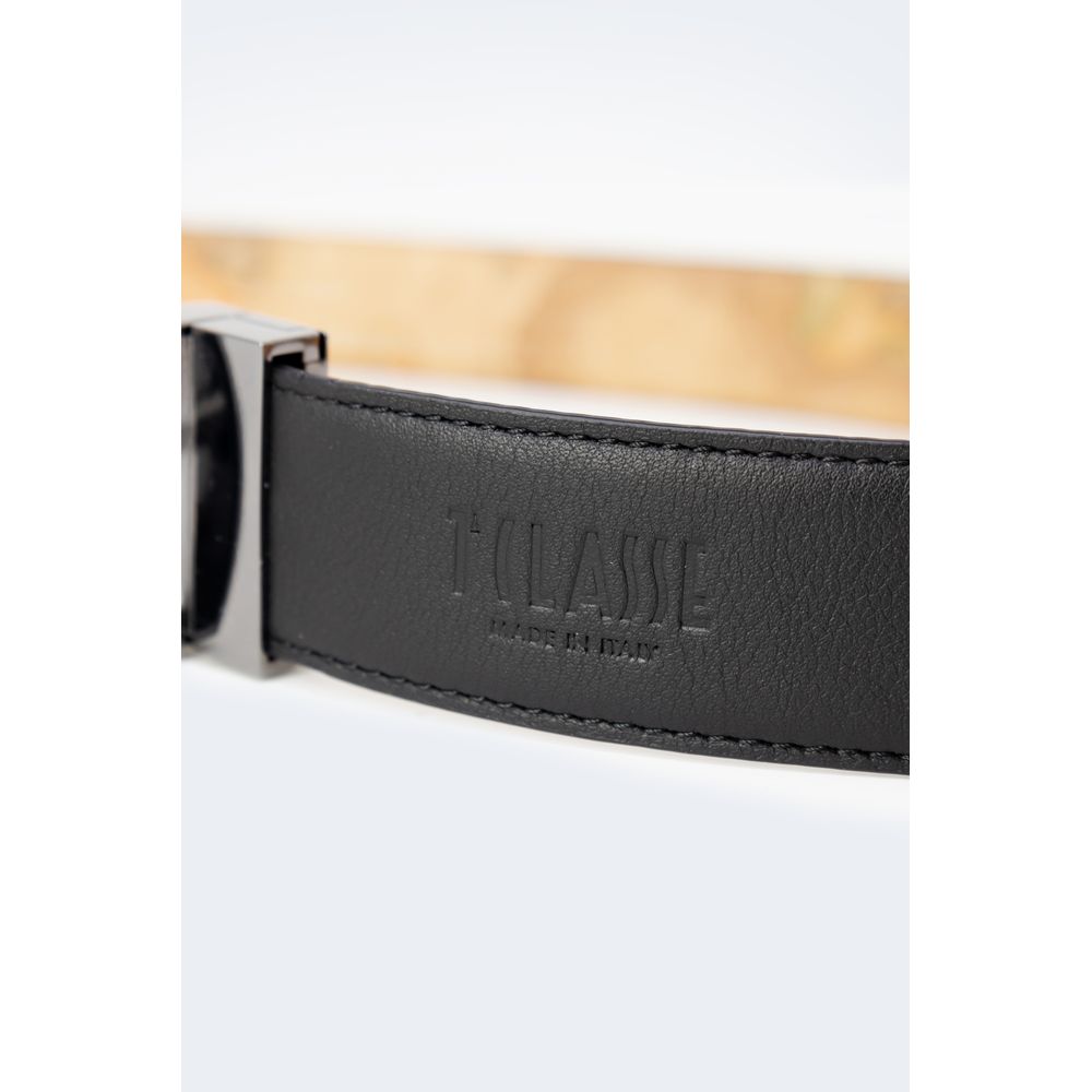 Black leather belt by Alviero Martini Prima Classe with a classic buckle, designed for a stylish and sophisticated look.
