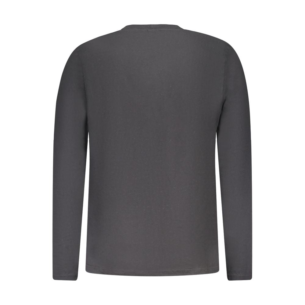 Black cotton men's T-shirt by North Sails, featuring a comfortable fit and classic crew neckline.