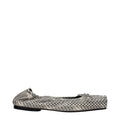 Jacquemus beige leather ballet flats with rounded toes and minimal design, perfect for casual or dressy occasions.