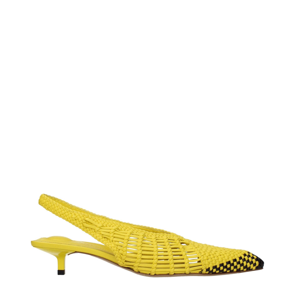 Jacquemus yellow leather flat sandals with minimalist design and open toe, perfect for casual summer wear.