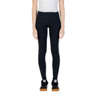 Converse black cotton leggings, form-fitting athletic pants with elastic waistband, suitable for casual or active wear.