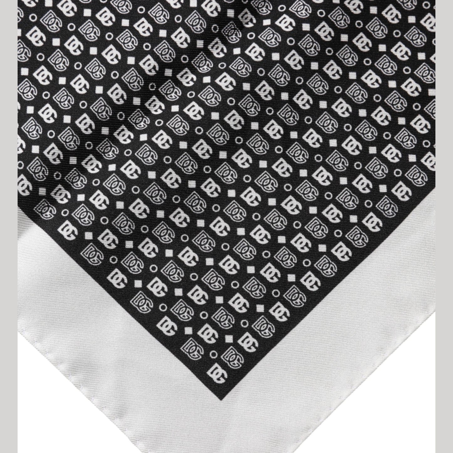 Dolce & Gabbana White Black Patterned Square Foulard Scarf Dolce & Gabbana