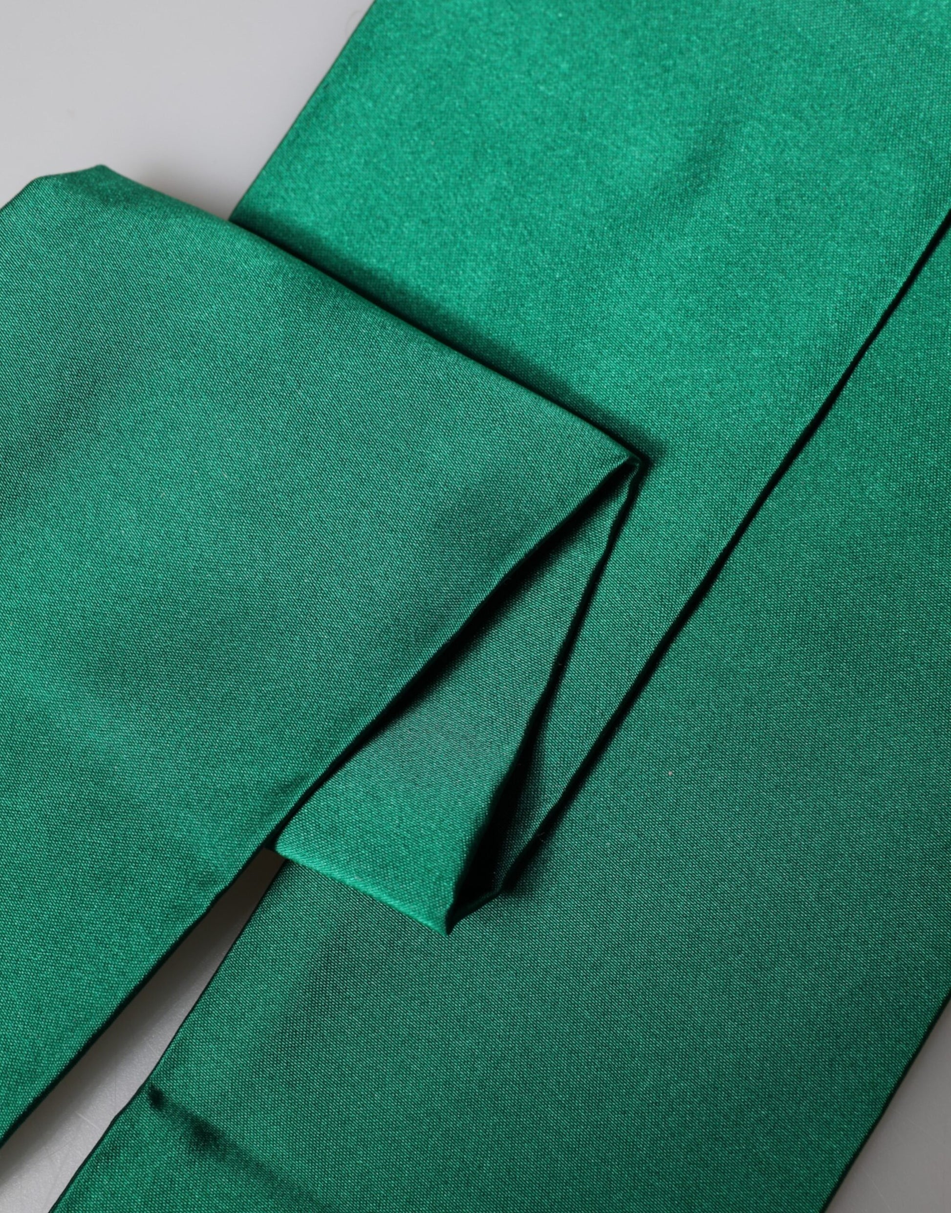Dolce & Gabbana Green Silk Fringes Neck Wrap Foulard Scarf Dolce & Gabbana
