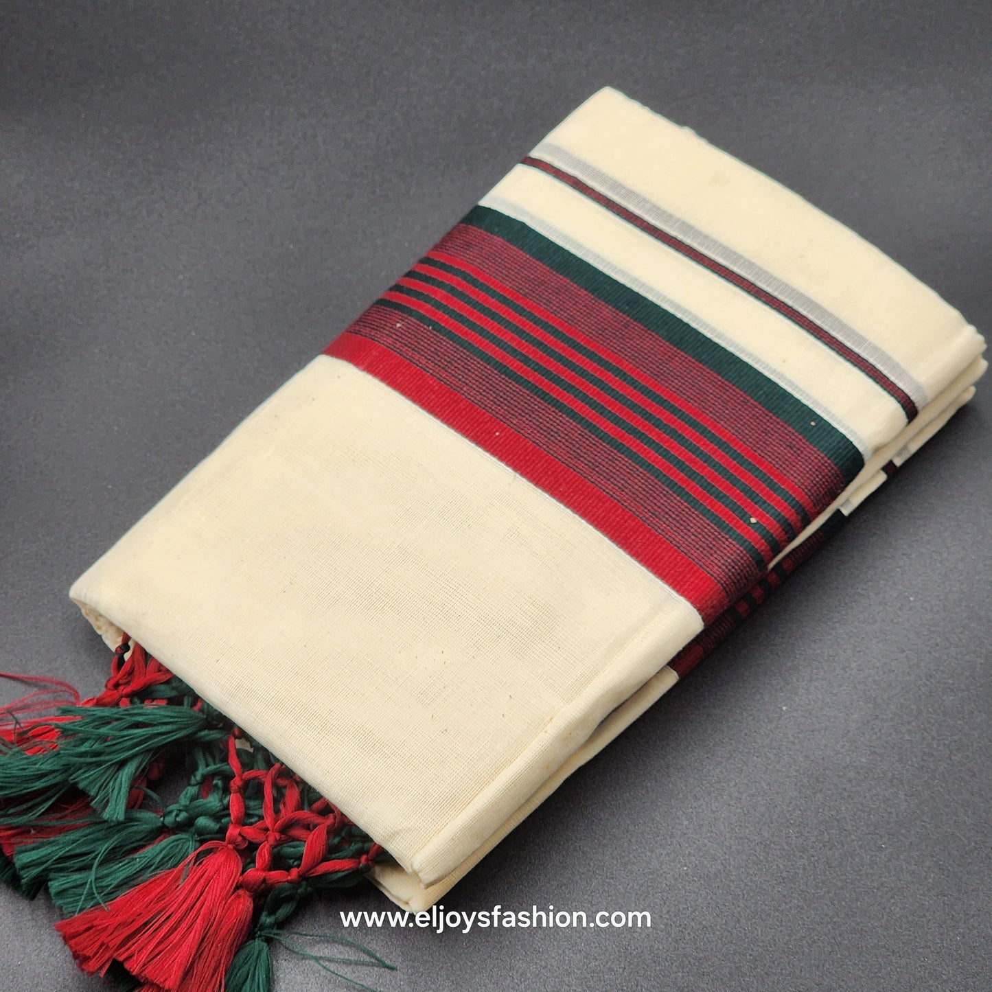 Set Mundu Green burgundy tassel works with wide borders 4011