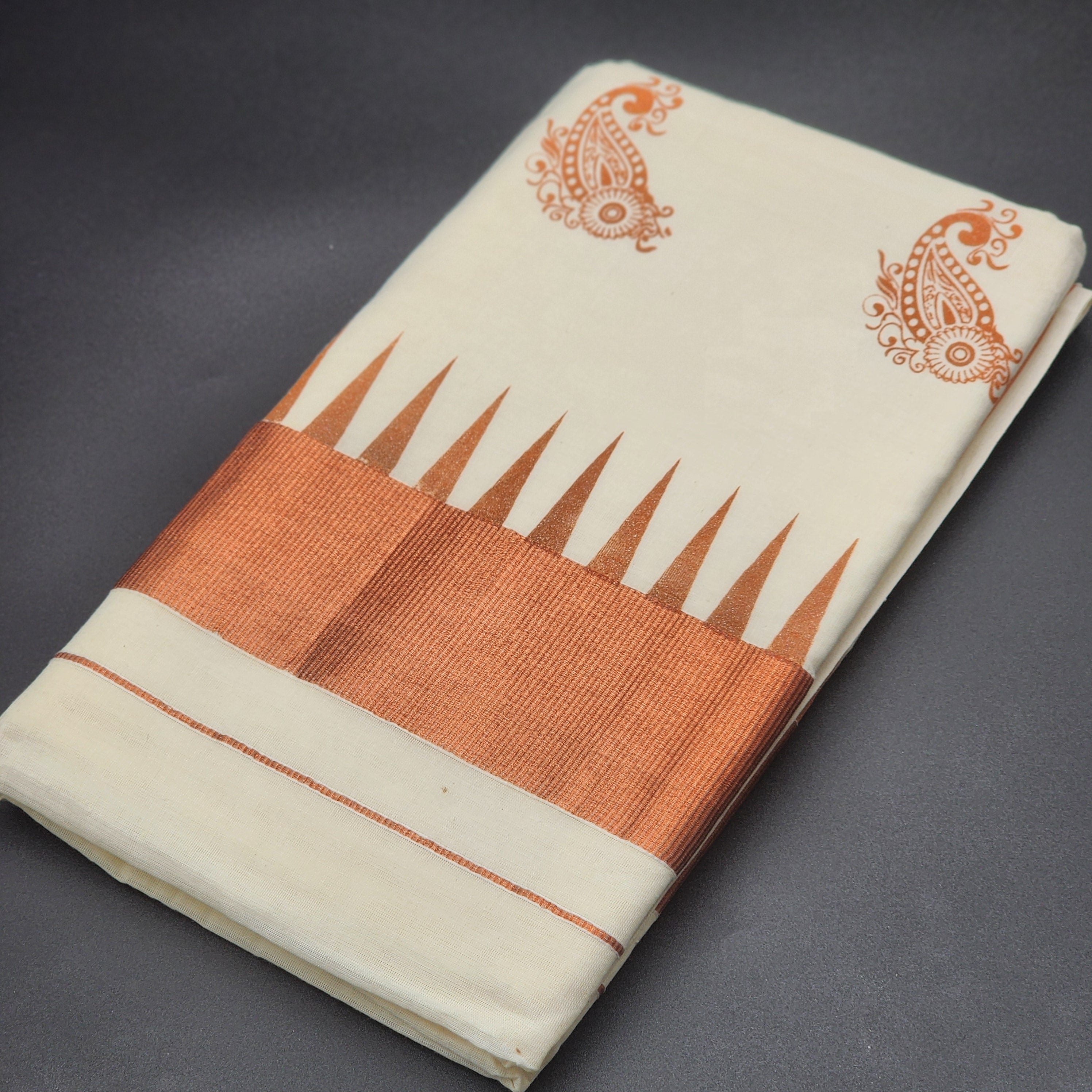 Kerala cotton Saree with a distinct metallic gold Zari temple border and paisley detail 2140 Eljoys Fashion