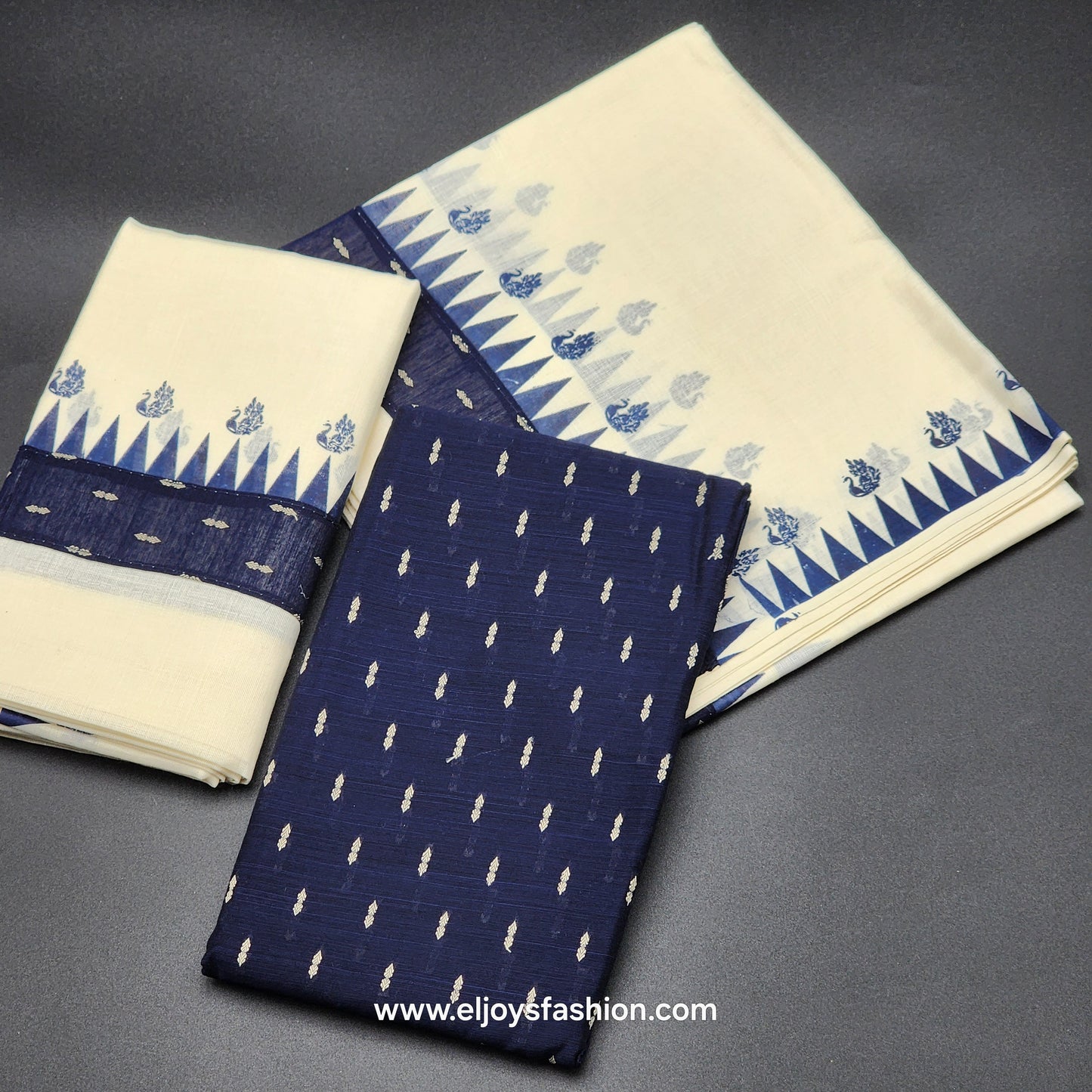 Set Mundu with geometric border and matching blouse piece  4007